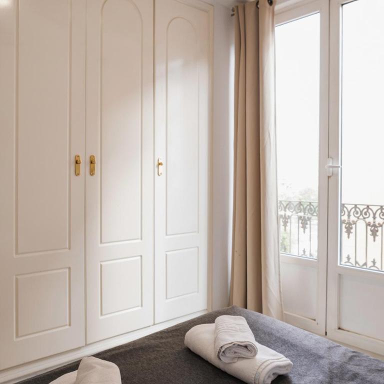 Serrano Park - One-Bedroom Apartment - 6