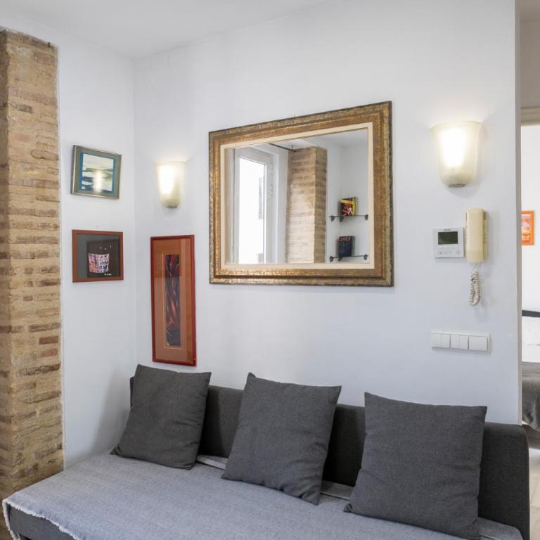 Serrano Park - One-Bedroom Apartment - 14