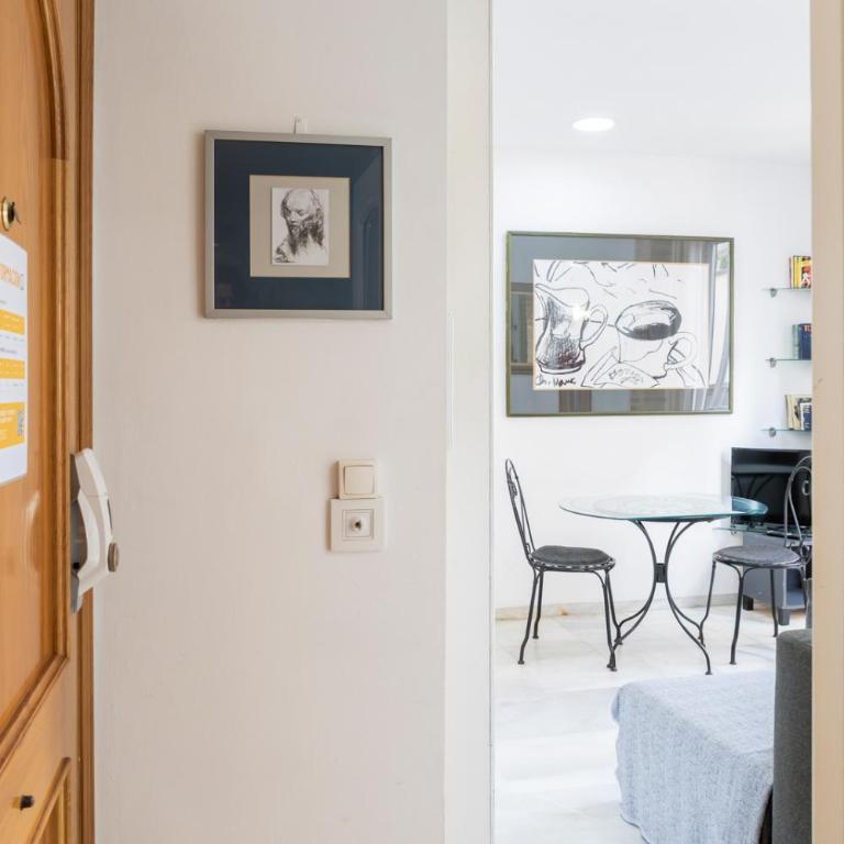 Serrano Park - One-Bedroom Apartment - 15