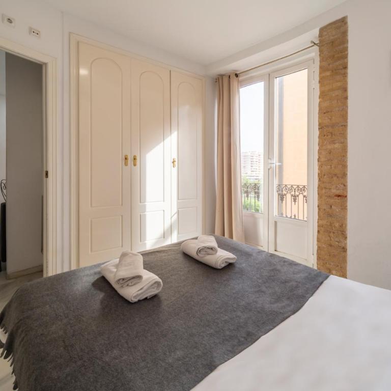 Serrano Park - One-Bedroom Apartment - 20