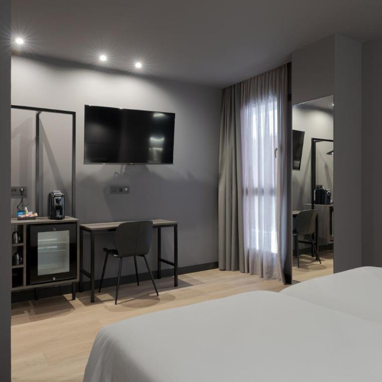 Hotel LIVVO La Escarlata - Habitación Triple Estándar - 5