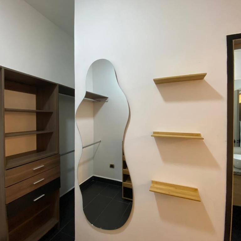 313Apartaestudio del cedro - Habitación Doble con baño privado - 3