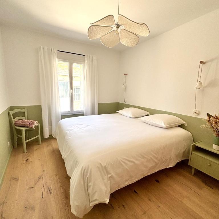 Maison Poumo, Piscine, clim & padel privé,12 pers - Vacation Home - 29