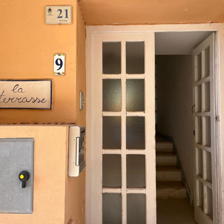 La Terrasse - Appartamento L'Orso, Terazzo vista mare - Appartamento con 2 Camere da Letto - 2