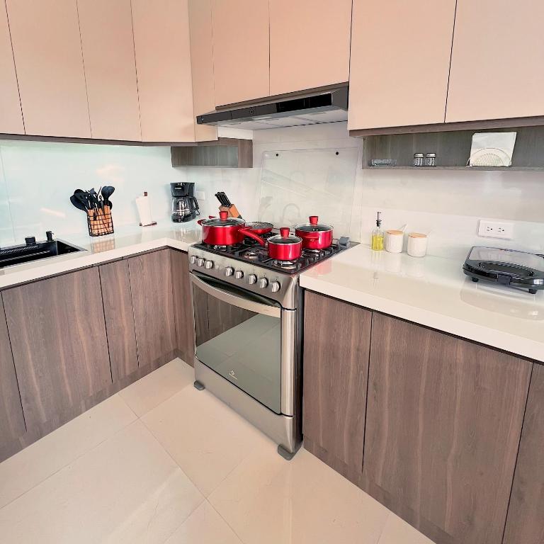 Apartamento a estrenar con la mejor vista de Loja - Apartamento de 3 dormitorios - 6