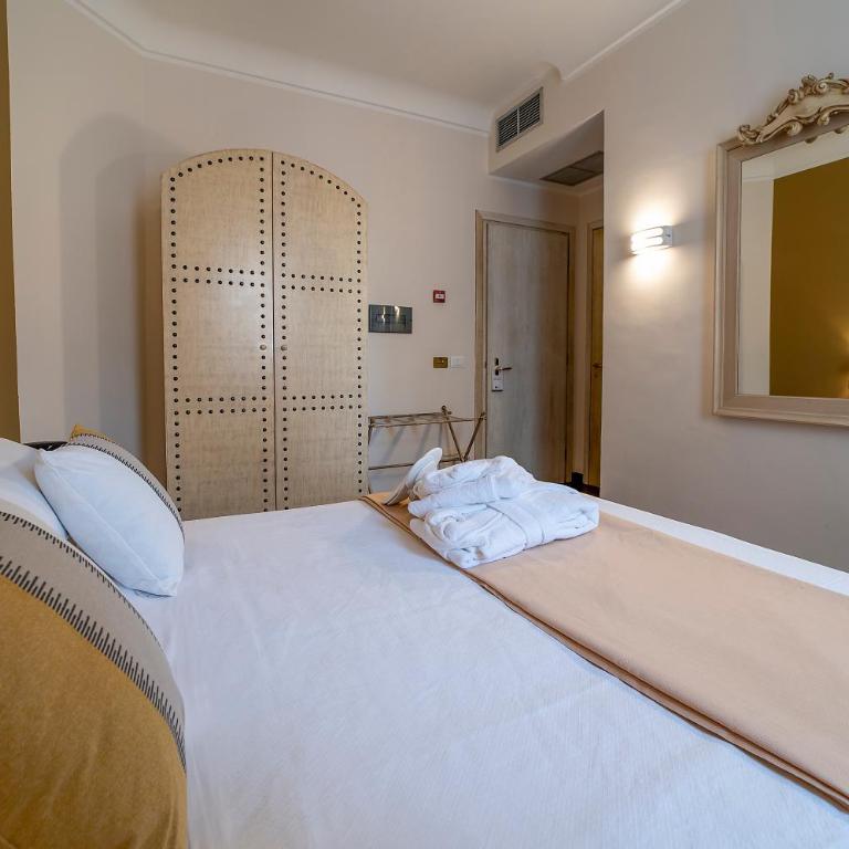 Hotel Vecchio Borgo - Camera Matrimoniale Standard - 7