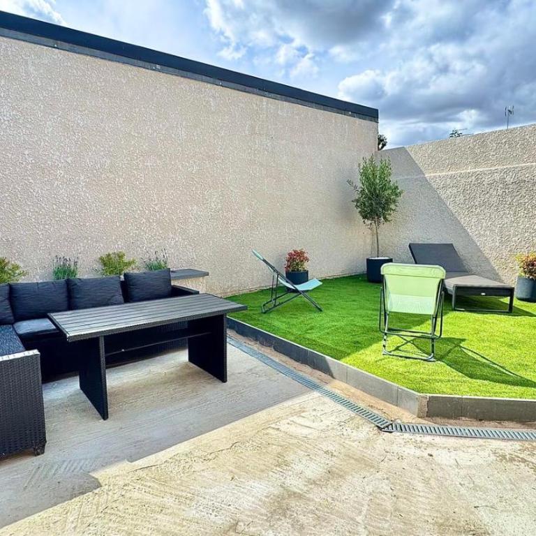Maison design 11 pers -Terrasse -Netflix -Confort - Haus mit 4 Schlafzimmern - 65