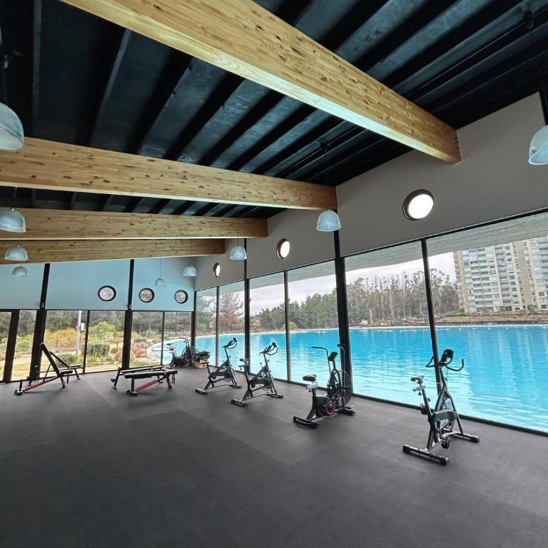 Depto Frente a Laguna y Patio Privado - Two-Bedroom Apartment - 37