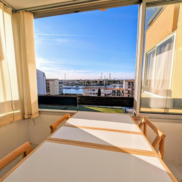CAP Studio Vue Port Pools Tennis Loggia WiFi Clim - Appartement 2 Chambres - 6