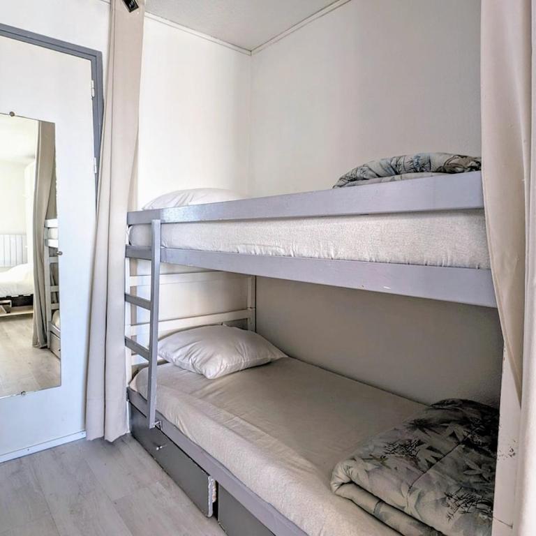 CAP Studio Vue Port Pools Tennis Loggia WiFi Clim - Appartement 2 Chambres - 21