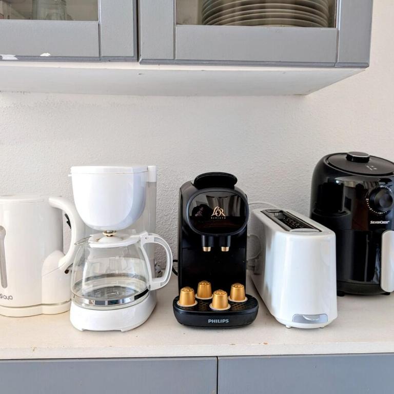 CAP Studio Vue Port Pools Tennis Loggia WiFi Clim - Appartement 2 Chambres - 31