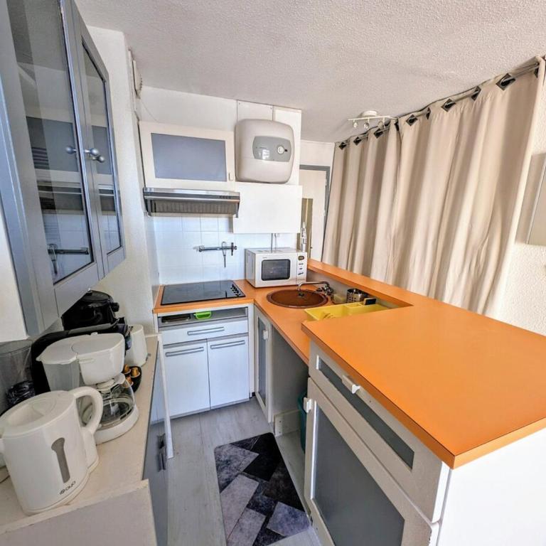 CAP Studio Vue Port Pools Tennis Loggia WiFi Clim - Appartement 2 Chambres - 55