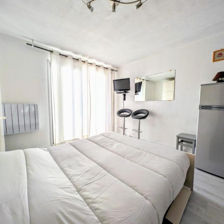 CAP Studio Vue Port Pools Tennis Loggia WiFi Clim - Appartement 2 Chambres - 71