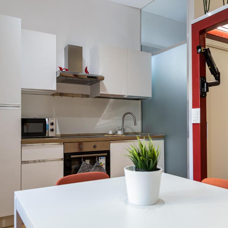 Monolocale moderno a 2 min dalla metro B - Appartamento con 1 Camera da Letto - 14