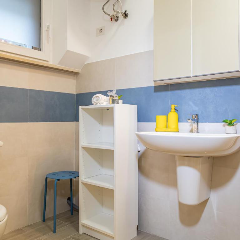 Moderno e centrale, a 2 min dalla metro B - Appartamento con 2 Camere da Letto - 3