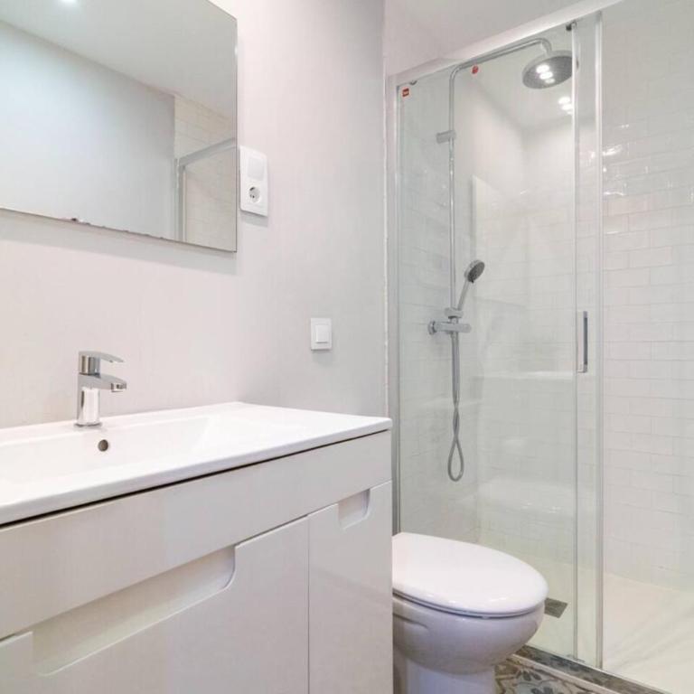 Comfortable Studio in Lavapies - Madrid Center - One-Bedroom Apartment - 8