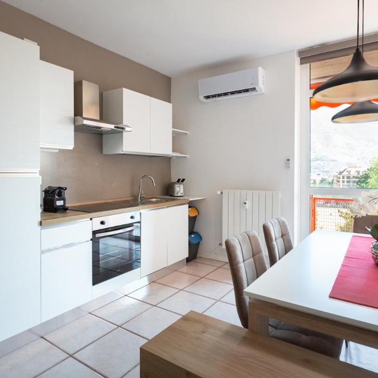 Maison Carla - Appartamento con 2 Camere da Letto - 8
