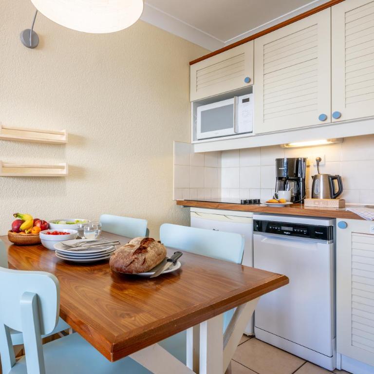 Résidence Pierre & Vacances Bleu Marine - One-Bedroom Apartment with with Terrace or Balcony (4 People) - Street View - 6