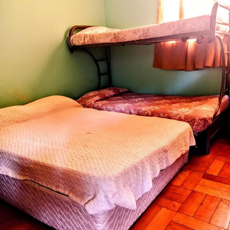 Hostal Ramallo - Cama en habitación compartida mixta de 6 camas - 3