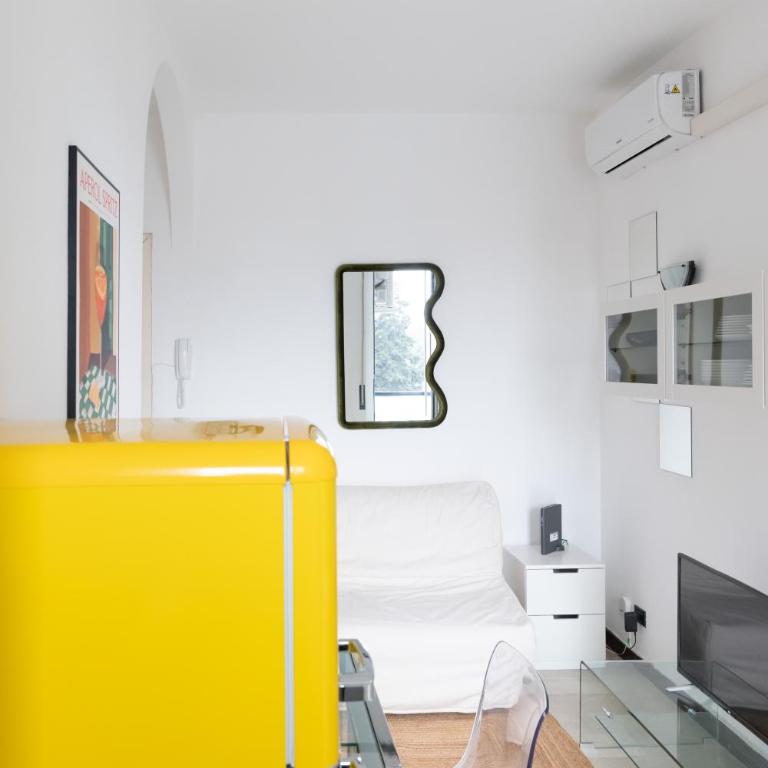 Vivace Bilocale con vista sul Naviglio -Mirable PM - Appartamento con 1 Camera da Letto - 4