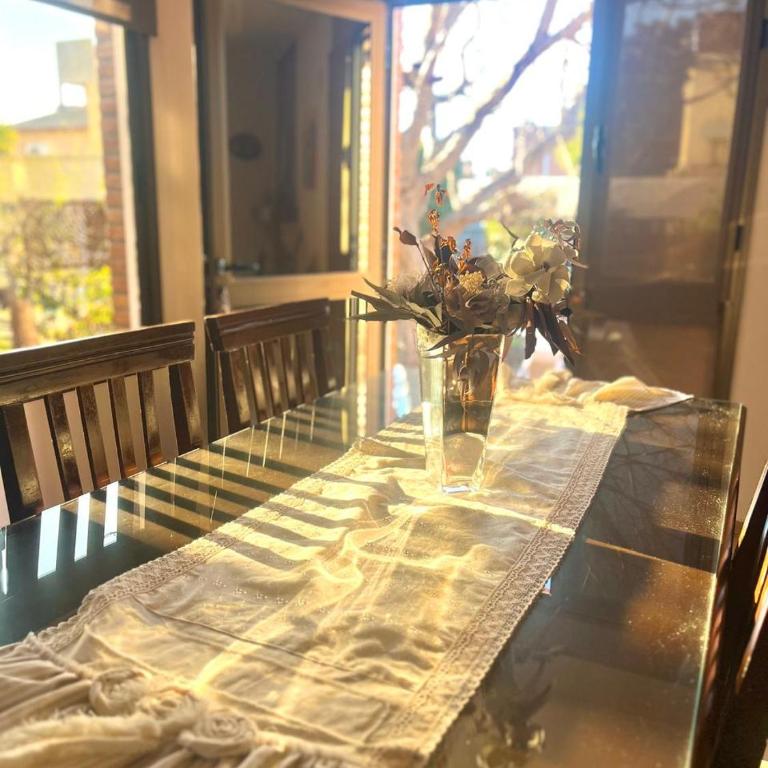 Espectacular House, Jardín, Pileta, Cochera - Casa de 3 dormitorios - 4