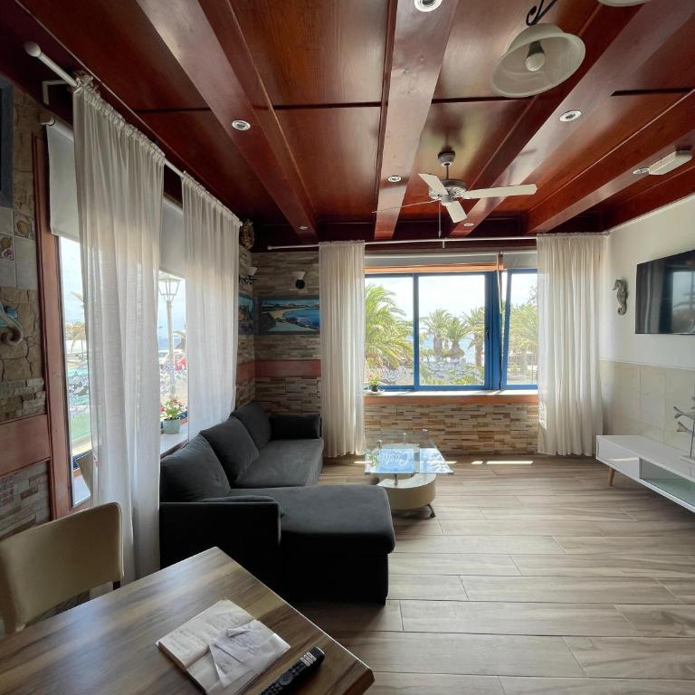 Costa Mar 90m 2 dormitorios, Primera línea del mar, 20 metros de playa Bastian - Apartamento de 2 dormitorios con vistas al océano - 5