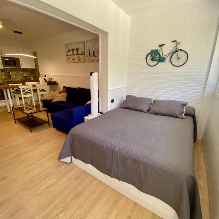 Loft playa Torviscas,garaje gratis - Apartamento de 1 dormitorio - 30