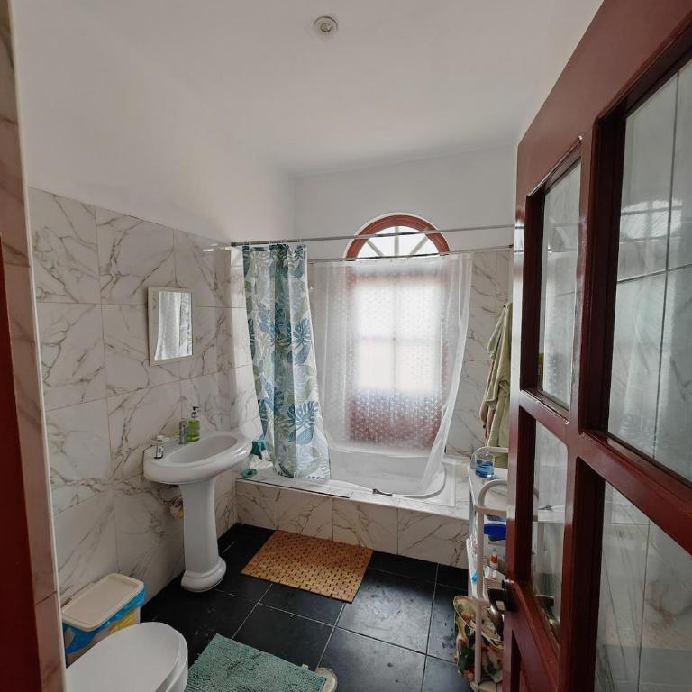 Colonial style house with rooftop - Casa de 3 dormitorios - 13