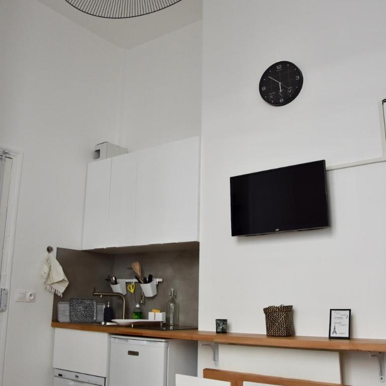 Eclat de Verrerie 4 Personnes PARIS - Two-Bedroom Apartment - 4