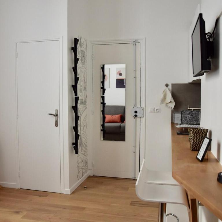 Eclat de Verrerie 4 Personnes PARIS - Two-Bedroom Apartment - 14