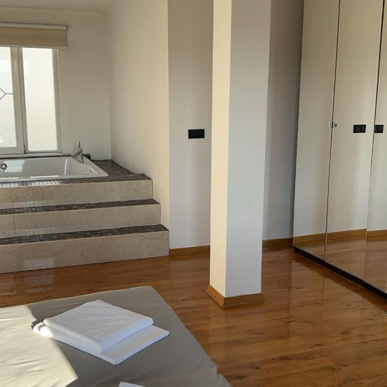 Deluxe Flat - Apartment - 20