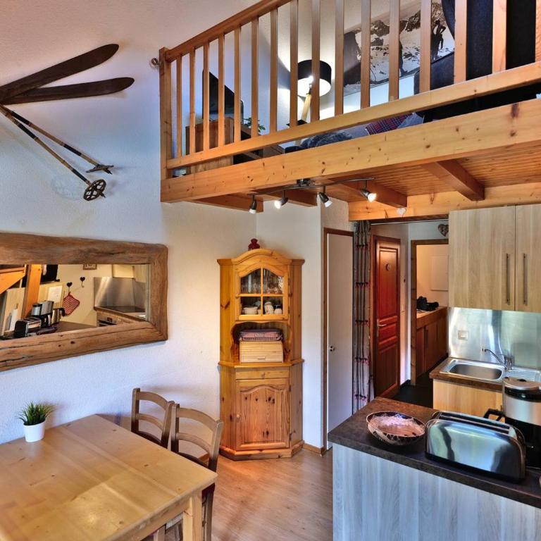 Charmant 2 pièces + mezzanine, 42m², 4 pers, balcon sud, proche commerces et ski bus au Grand-Bornand - FR-1-458-155 - Apartamento - 12