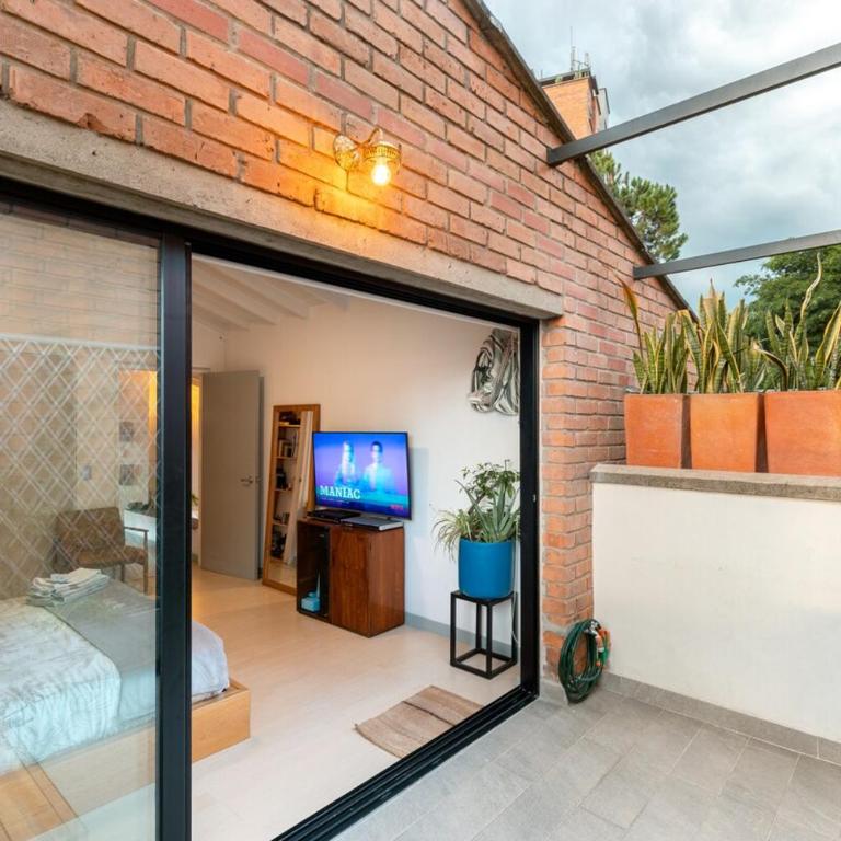Homely Penthouse in Provenza - Two-Bedroom Apartment - 30