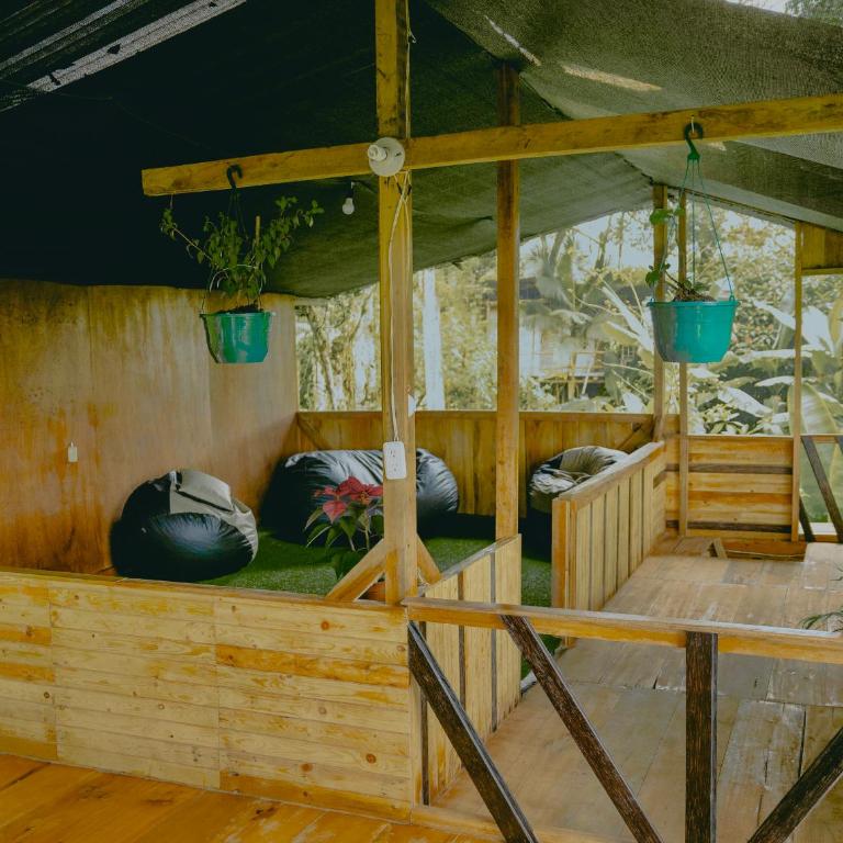 Eden Treehouse - Family Room with Garden View - 1