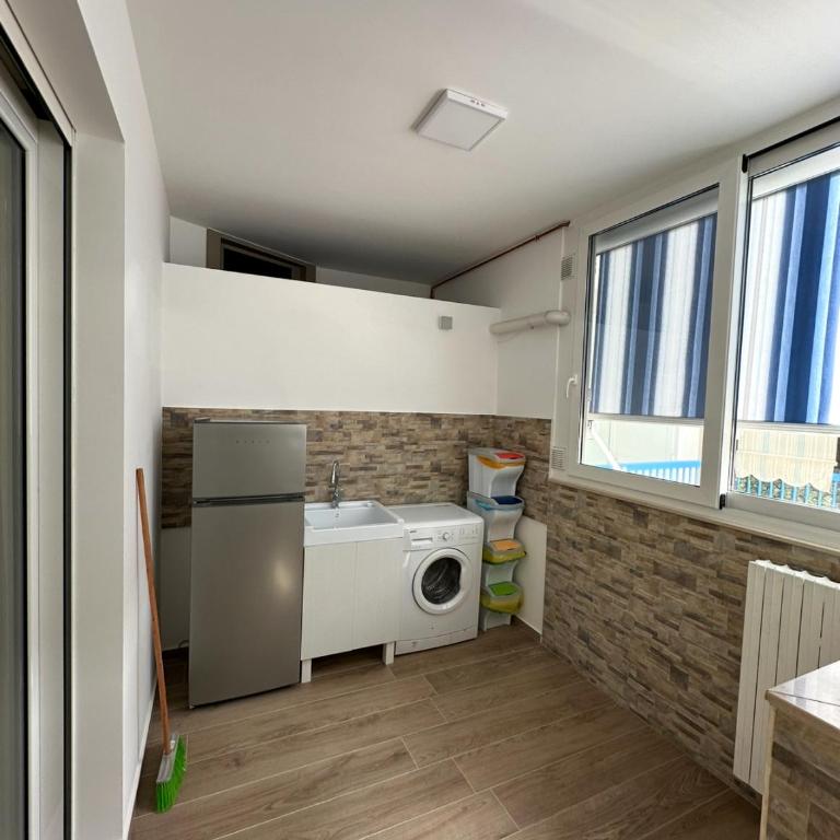 Stella Marina - Family Room with Sea View - 24