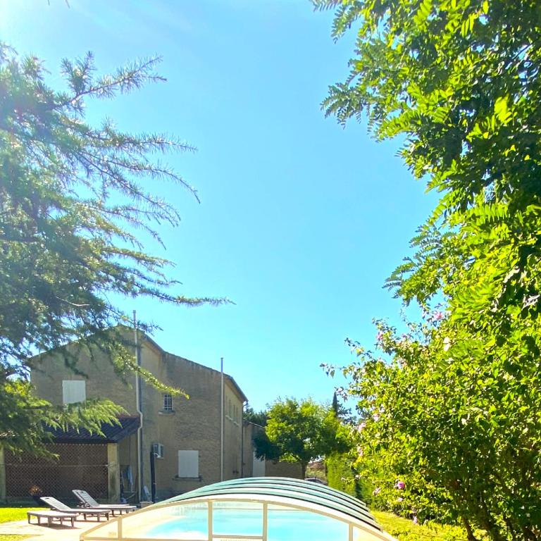 Les Mourguettes maison familiale avec piscine et garage sur 2000 m2 de terrain en campagne - Maison 7 Chambres - 5