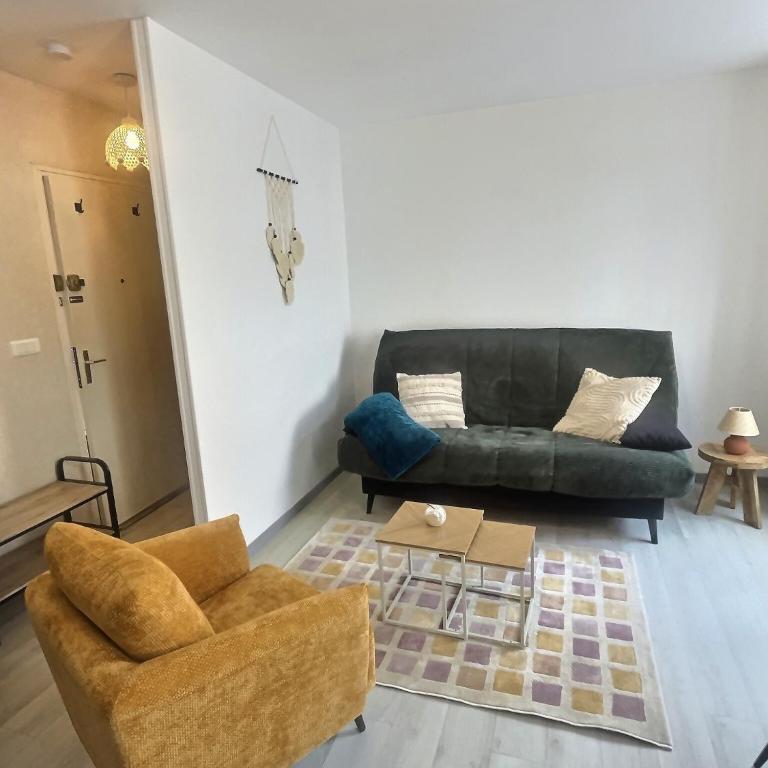 Superbe Cosy Studio Ideal pour les professionnels et les couples en déplacement PROCHE GARE et toutes commodités - Appartamento con 1 Camera da Letto - 2