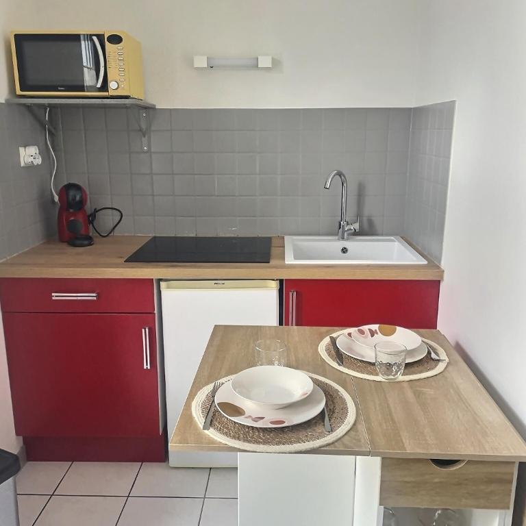 Superbe Cosy Studio Ideal pour les professionnels et les couples en déplacement PROCHE GARE et toutes commodités - Appartamento con 1 Camera da Letto - 7
