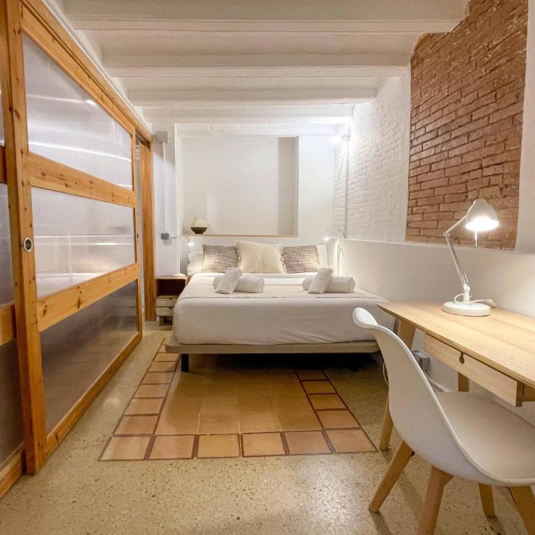 Barcelona Touch Apartments - Font Honrada - Two-Bedroom Apartment - 11