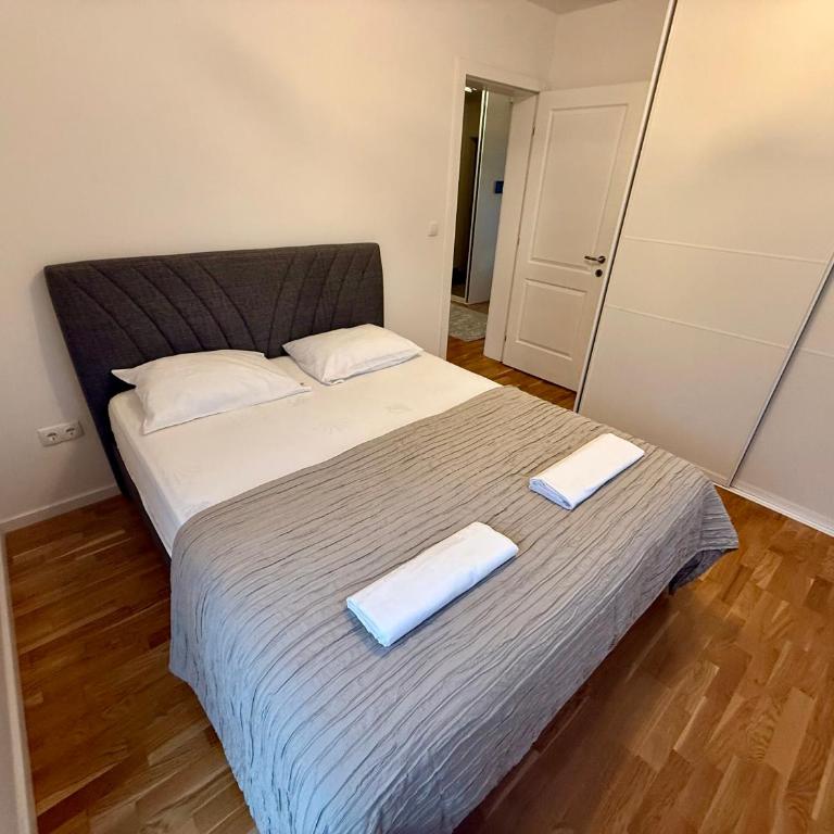 Apartment Jedra Sarajevo I Near Center & Station - Three-Bedroom Apartment - 20