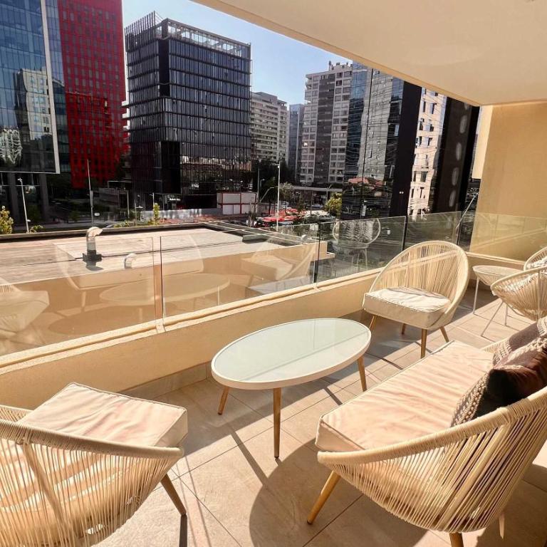 Exclusive and modern steps from Parque Arauco - Apartment - 6