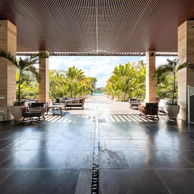Luxury Penthouse Panoramic Views & Pool - Three-Bedroom Premium Apartment with Resort View - 6