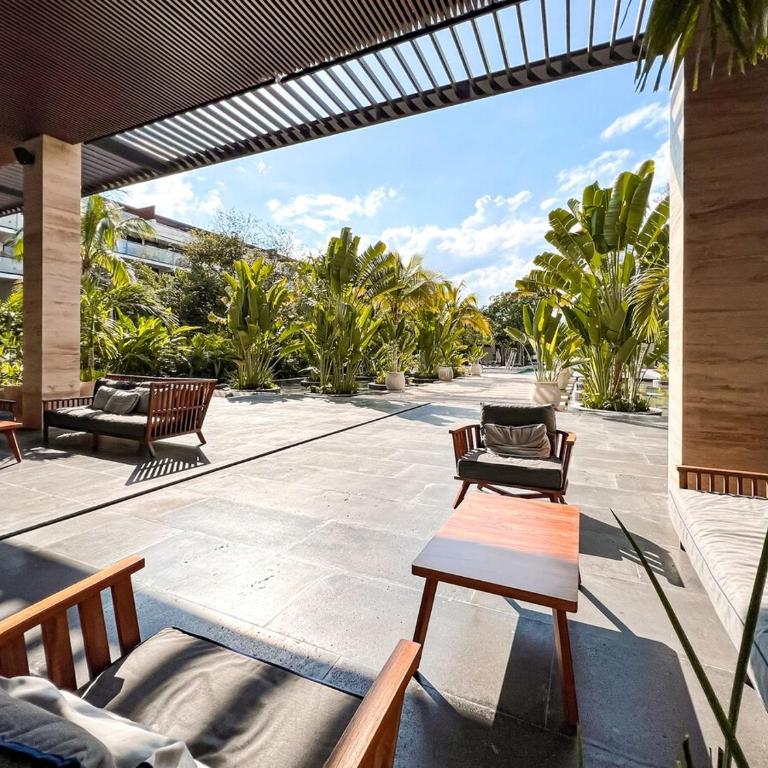 Luxury Penthouse Panoramic Views & Pool - Three-Bedroom Premium Apartment with Resort View - 8