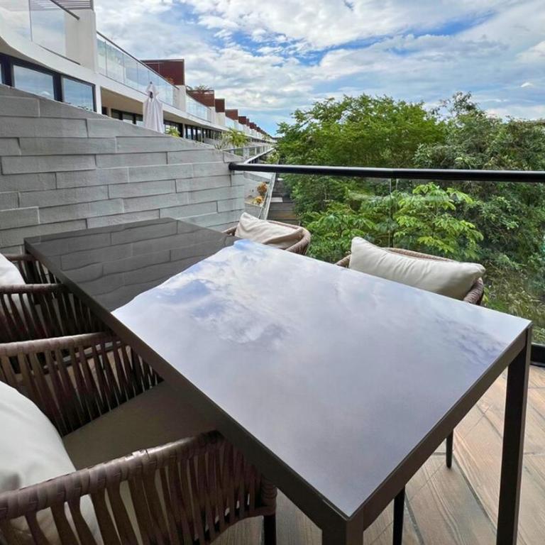Luxury Penthouse Panoramic Views & Pool - Three-Bedroom Premium Apartment with Resort View - 23