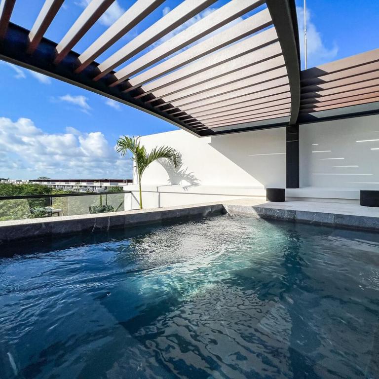 Luxury Penthouse Panoramic Views & Pool - Three-Bedroom Premium Apartment with Resort View - 27