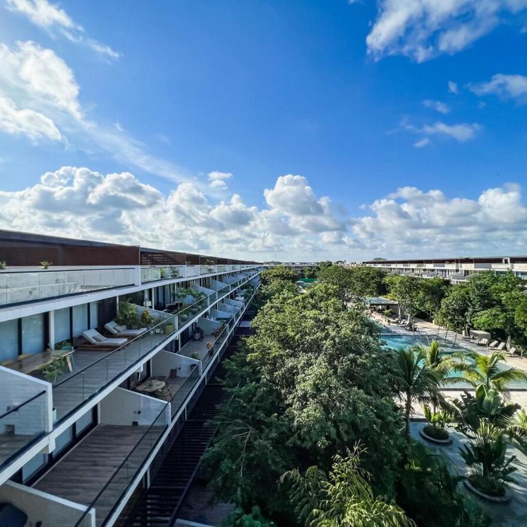 Luxury Penthouse Panoramic Views & Pool - Three-Bedroom Premium Apartment with Resort View - 42
