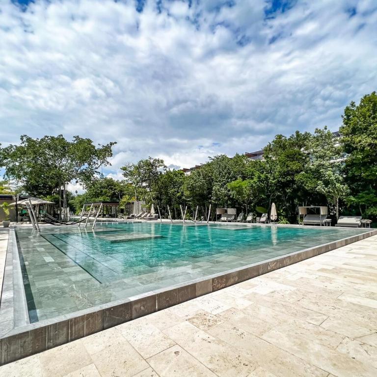 Luxury Penthouse Panoramic Views & Pool - Three-Bedroom Premium Apartment with Resort View - 67