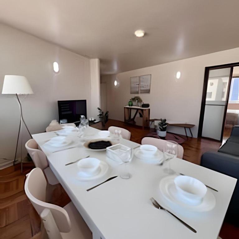 En Lastarria familiar y amplio - Apartment - 40