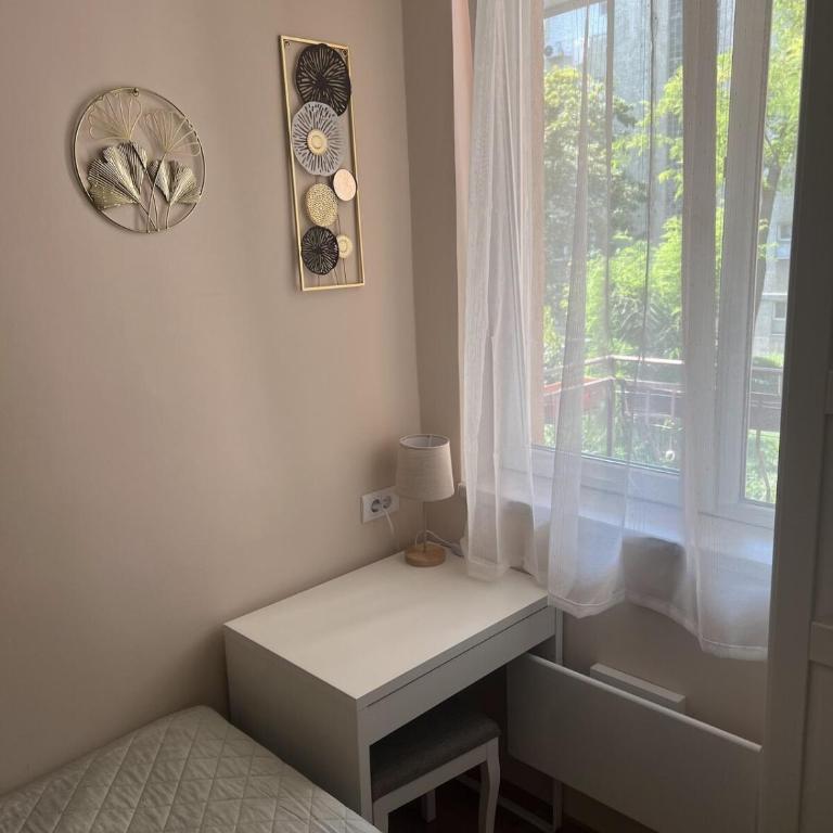 Lemon Place - One-Bedroom Apartment - 17