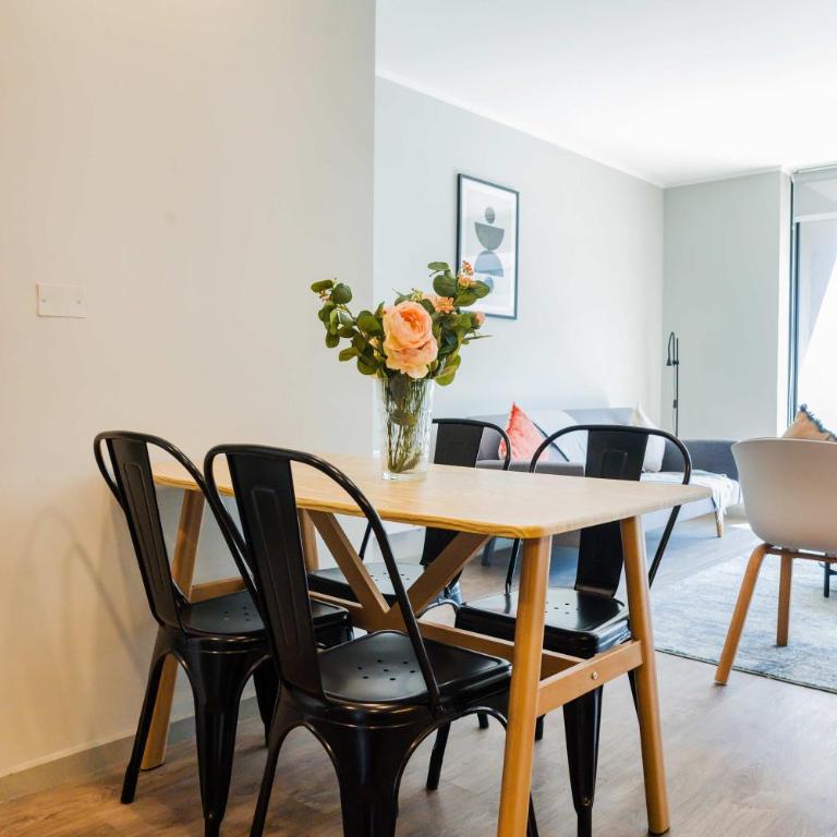 Stylish 2BR Urban Getaway in Providencia - Apartment - 17
